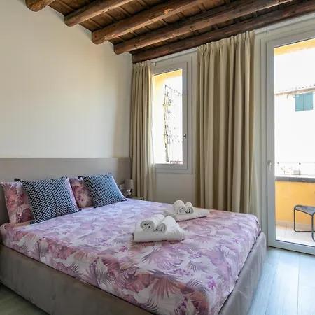 Residenza Subitosanto - Appartamento Con Balconcino 