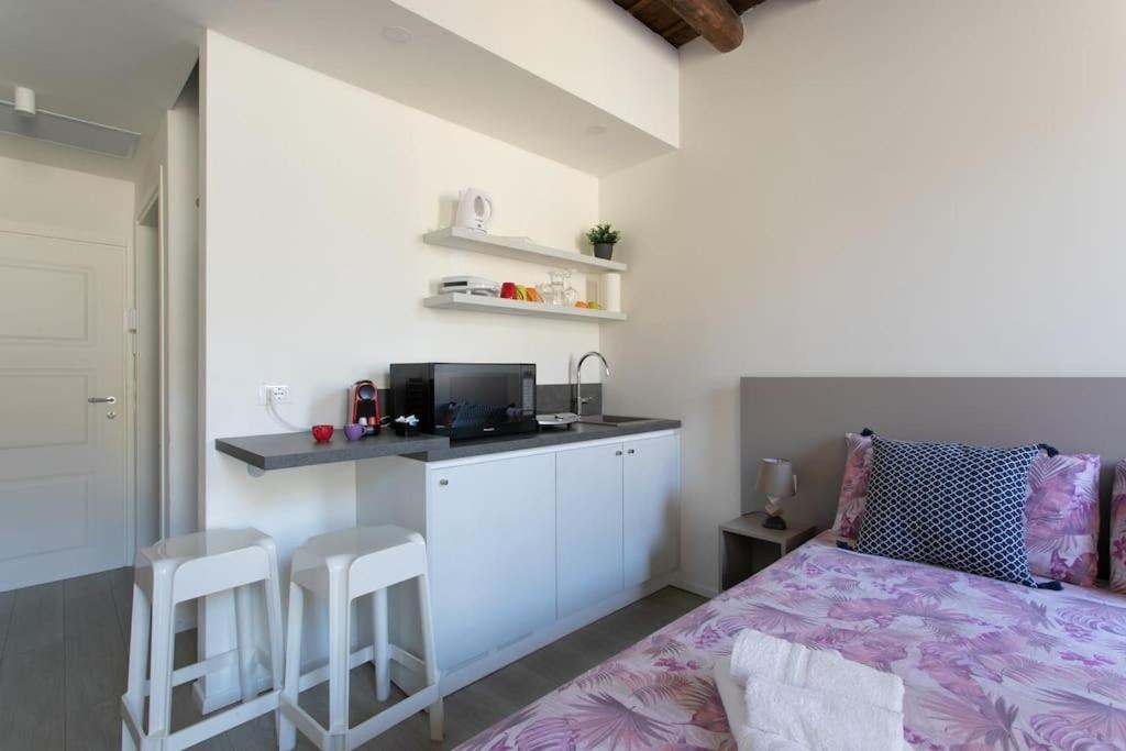Residenza Subitosanto - Con Balconcino 